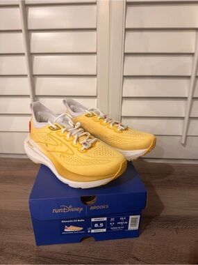 Brooks Limited Edition Belle Glycerine 8.5 New